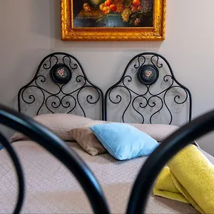 https://titola-house.sicilyhotelsitaly.net